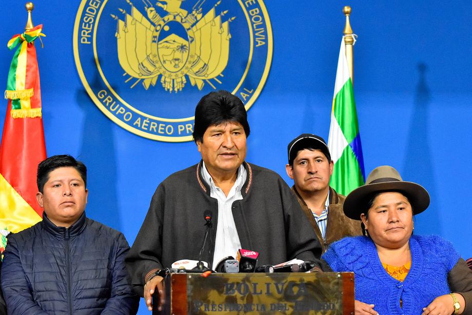 Podlegao je pritisku poslije više od 13 godina: Ko je Evo Morales?