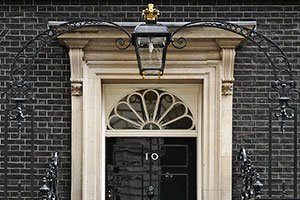 Rekonstruisana vlada Velike Britanije nakon ostavke zamjenice premijera zbog utaje poreza