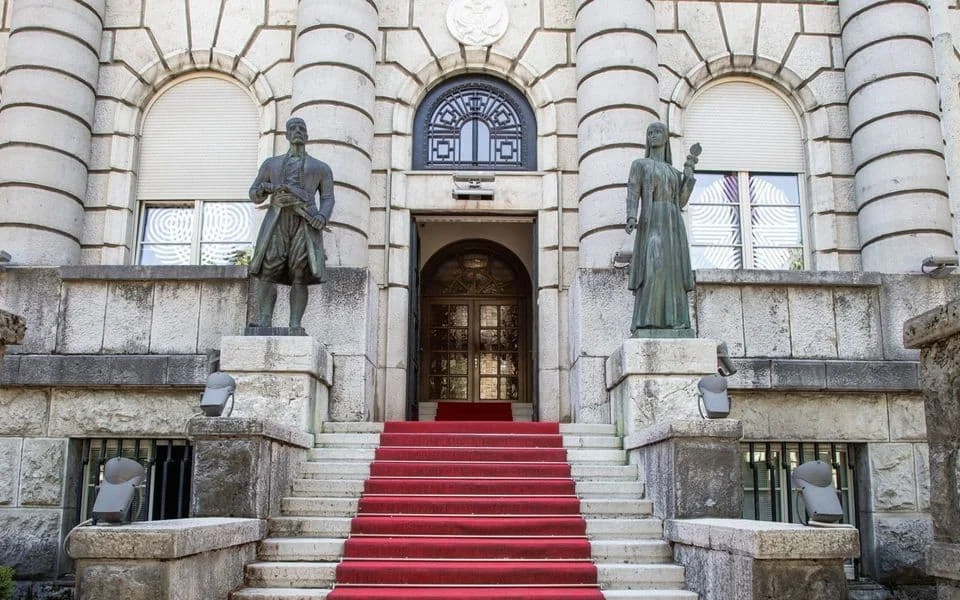 Esnaf kulture odgovorio Vujović: Jedno stajalište je struka a drugo partija, kako namjeravate da premostite ovaj jaz