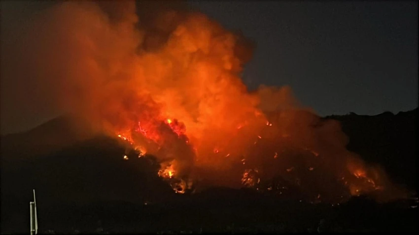 Italija: Požari na Vezuvu, eruptirala Etna
