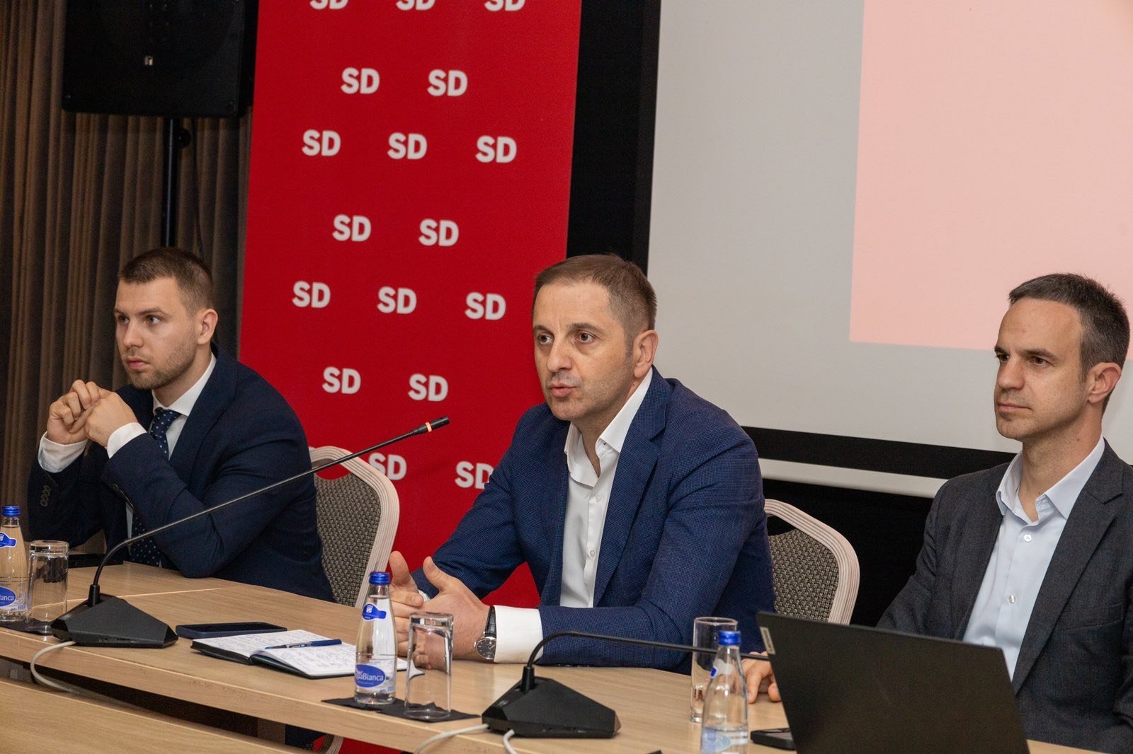 Šehović i Mugoša: Svjedočimo afirmaciji retrogradnih pojava, puna podrška novom modelu saradnje sa srodnim partijama