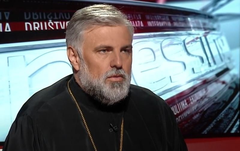 Poruka vladike Grigorija učesnicima protesta u Srbiji, ali i policajcima: Nema te noći koja može prikriti zlo