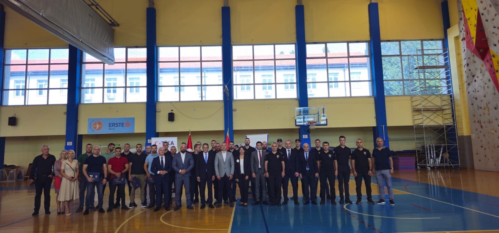 Na Policijskoj akademiji upriličena svečanost povodom završetka specijalizovane obuke za zaštitu VIP ličnosti