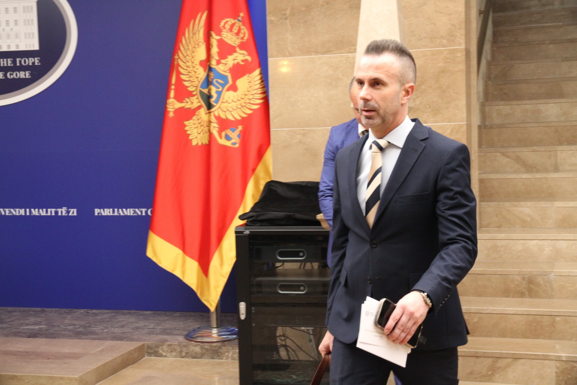 Bogdanović Milatoviću: Pokušavate da očuvate politički kompromitovane strukture, Vojsku nećete zaštititi od promjena