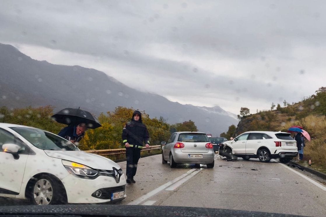 Udes u blizini Bogetića, formirane kolone
