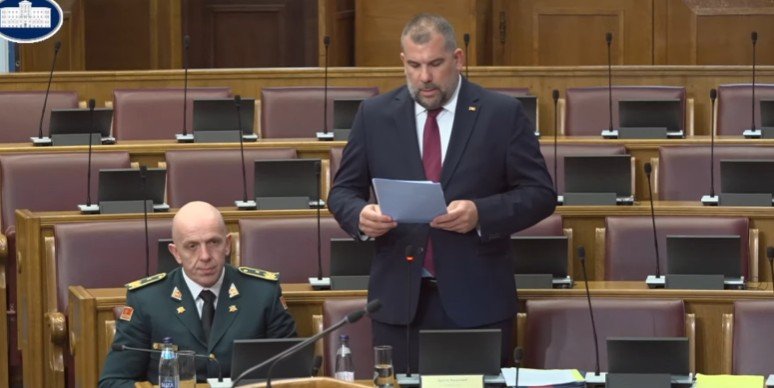 Završena rasprava o upućivanju vojnika CG u sastav misije vojne pomoći EU za podršku Ukrajini; Sjednici nijesu prisustvovali poslanici bivšeg DF-a