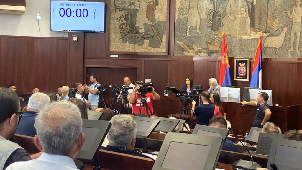 Tuča u Skupštini Čačka: Odbornik Ruske stranke napao odbornika Dveri