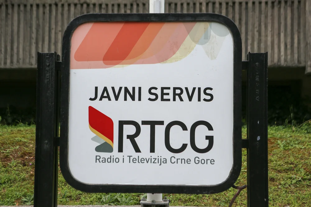 Skandal: Menadžment RTCG zabranio korišćenje jotovane verzije crnogorskog jezika!