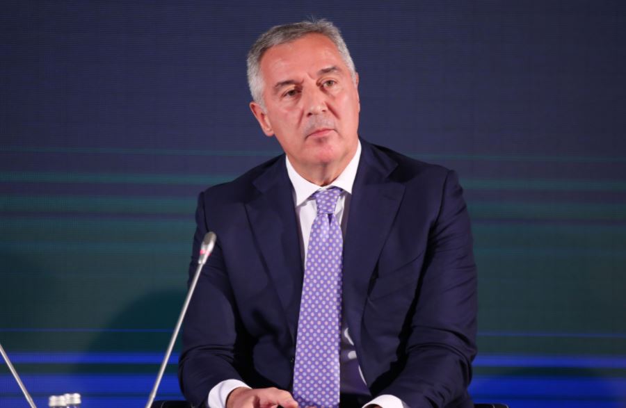 Milo Đukanović će 11. jula ići u Potočare