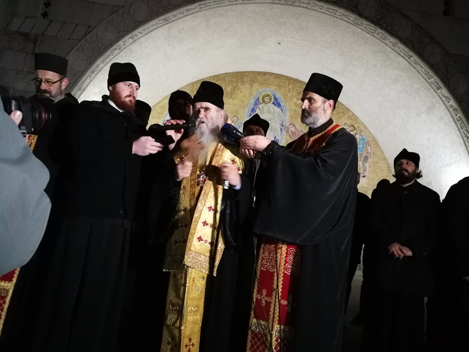 Amfilohije: Ne može se na bezakonju ništa graditi