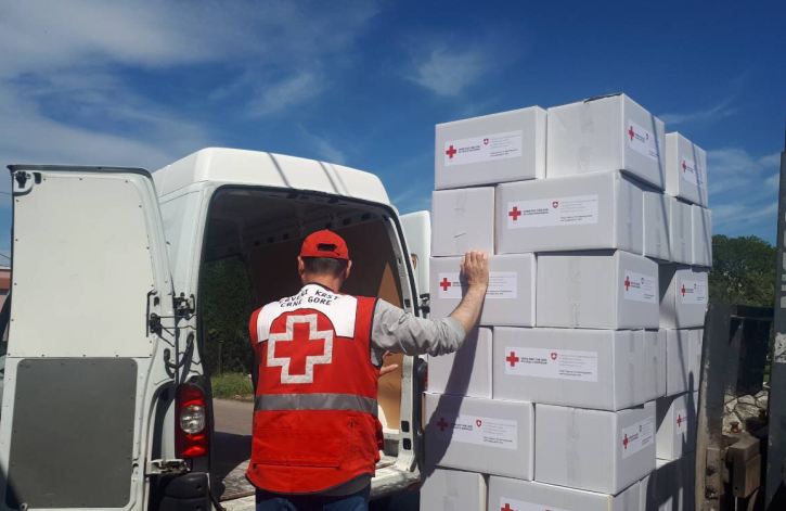 Podijeljeno osam hiljada humanitarnih paketa širom Crne Gore