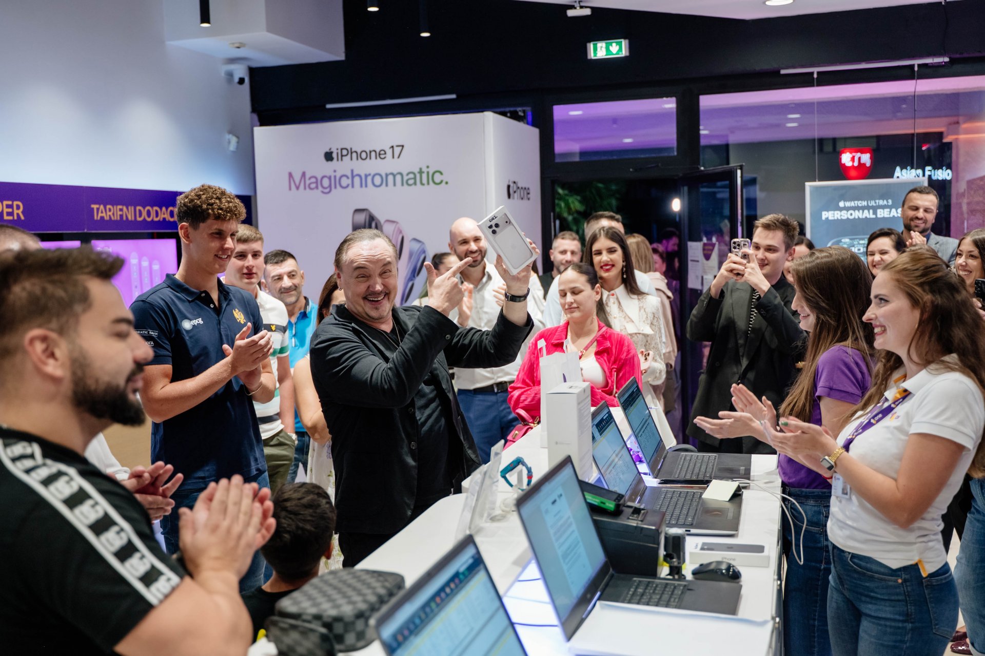 iPhone 17 kao magija - Knez i Gojković prvi vlasnici u Crnoj Gori