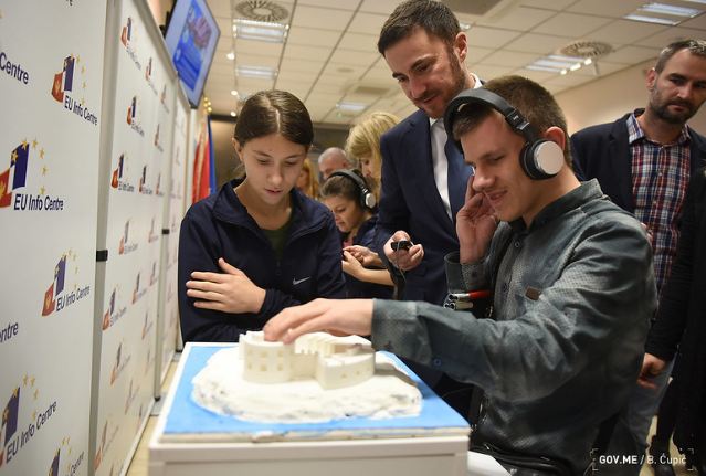 Otvorena izložba “Ljepote Crne Gore na dlanu”