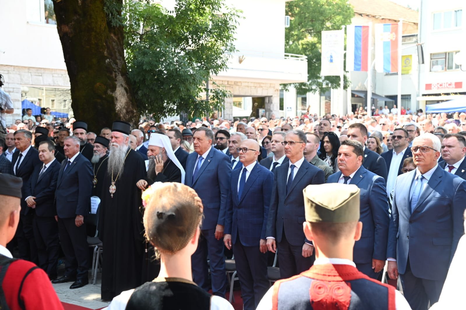 Joanikije i Mandić na obilježavanju Nevesinjske puške, poručio: Moramo vaspitavati mlade na primjerima hercegovačkih, crnogorskih i drugih srpskih junaka