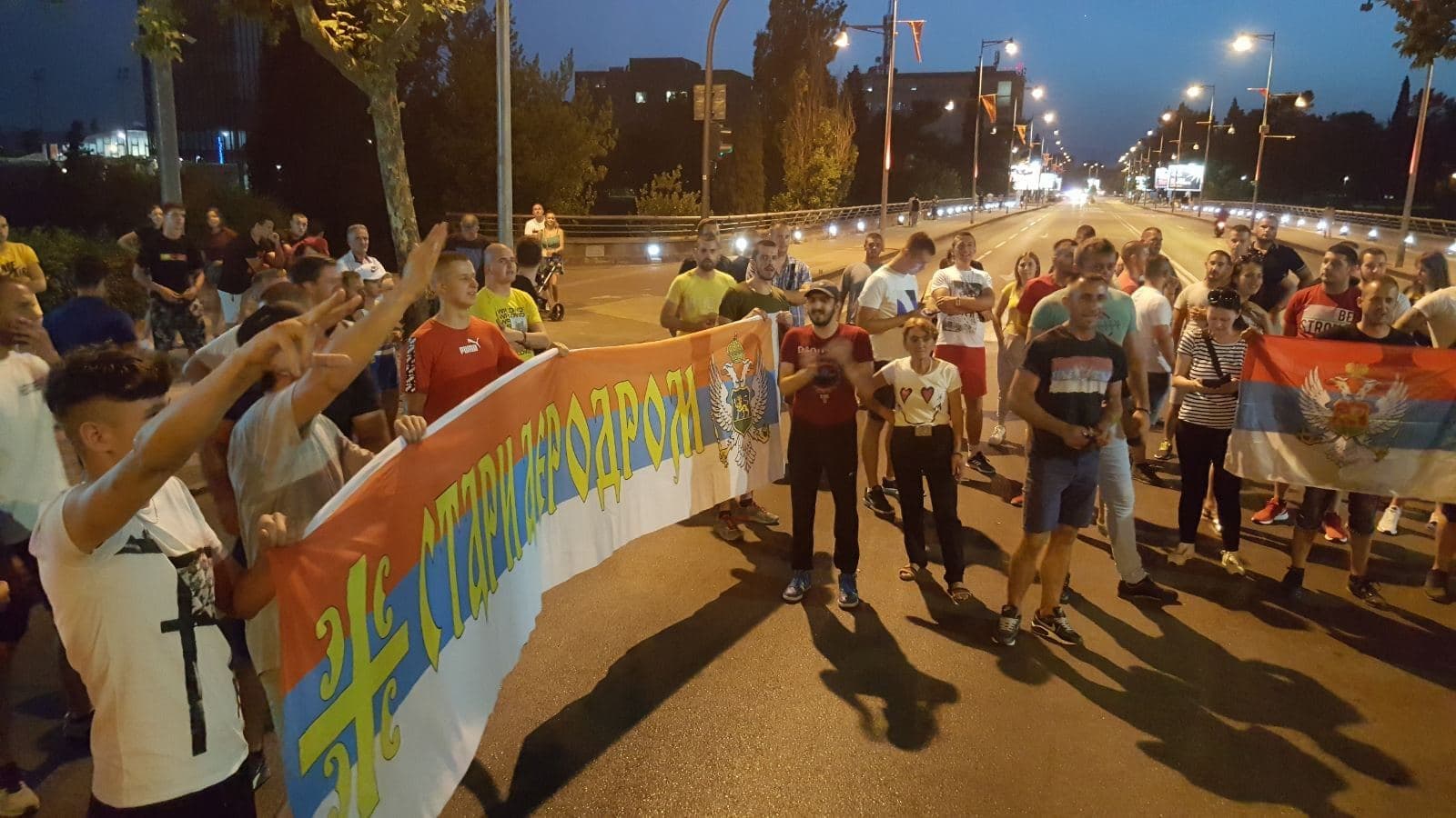 Protest zbog hapšenja Jovanovića: Interevenisala policija, odblokiran most Blaža Jovanovića