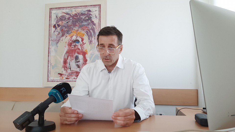 Džaković: Napustiću odborničke klupe, porodici sam obećao prije četiri godine