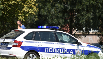 Beograd: Manijak se ušunjao u školu i pokušao u toaletu da siluje učenicu