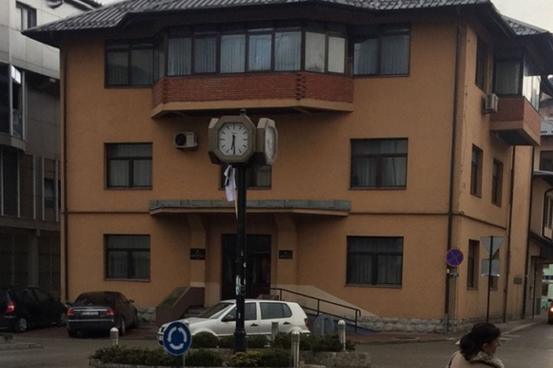 Policija saopštila detalje pucnjave u Rožajama: Došlo do sukoba, nakon čega je ubijena jedna osoba a ranjen policajac