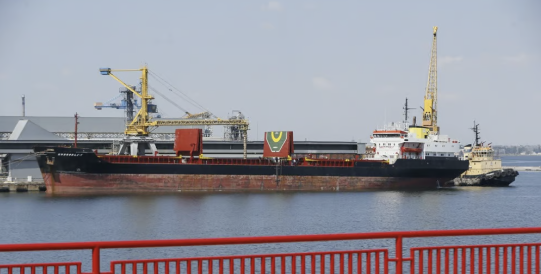 U ruskom noćnom napadu na Odesu pogođena luka i oštećeni logistički objekti, saopštio ukrajinski zvaničnik