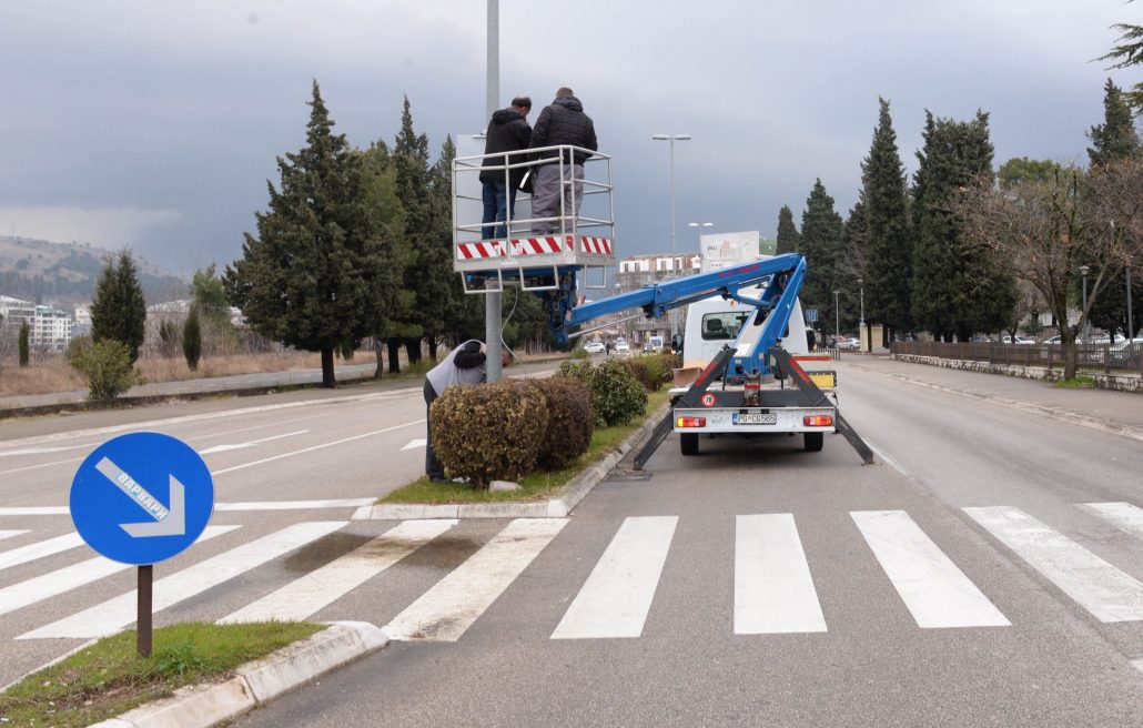 Počela ugradnja nove svjetlosne vertikalne signalizacije