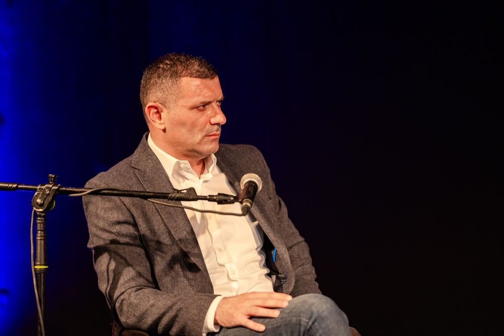 Prekić: Tekstovi iz knjige „Bolesni od prošlosti“ možda su aktuelniji danas nego u trenutku kada su nastajali