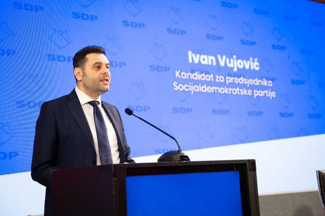 Građani glasali PES tražeći reforme, a kao dio poklon-paketa dobili Dajkovića i Milačića