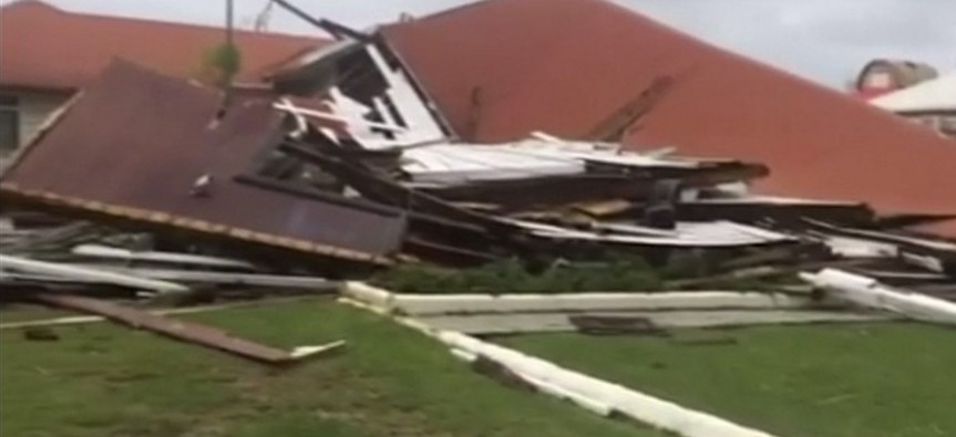 "Gita" pravi haos: Srušena skupština, nema struje