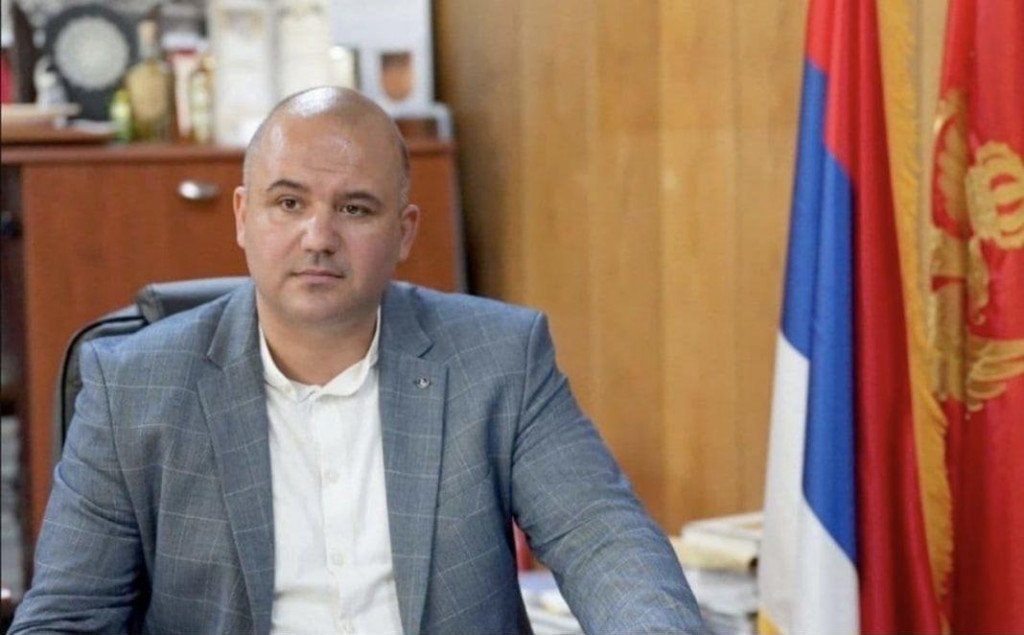 Dario Vraneš se izvinjava