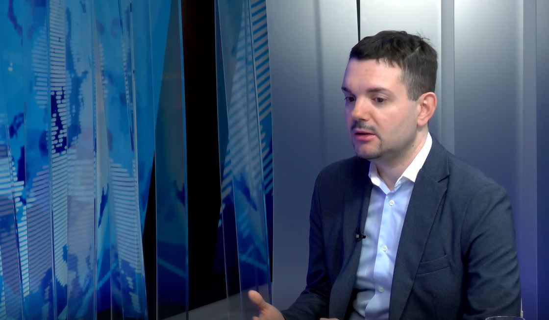 UCG svjesno raspiruje srpski nacionalizam, veliča staljinizam i ruske tenkove u Istočnoj Evropi