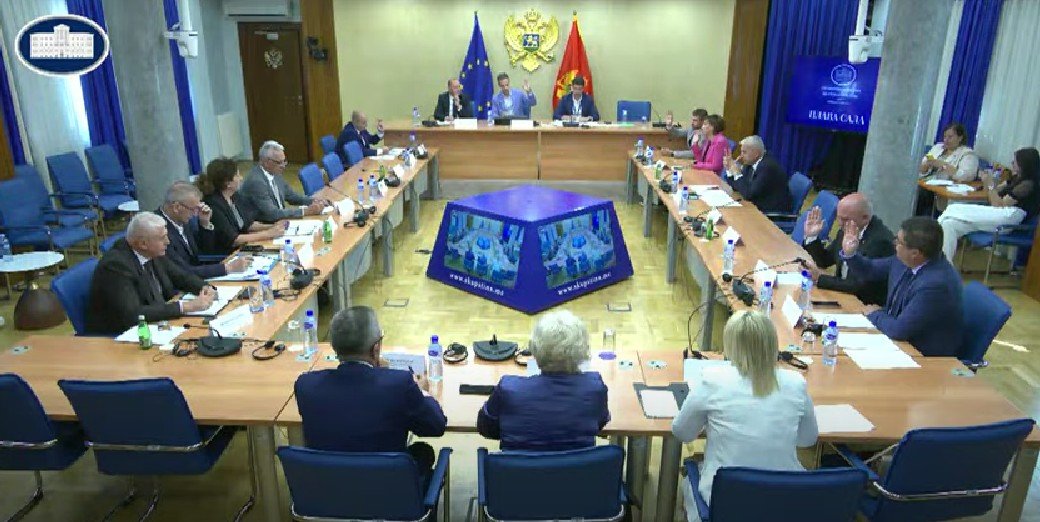 Šahmanović otkazao dolazak na Odbor iz zdravstvenih razloga; Mugoša: Čudno, vidio sam ga jutros kako ide na posao