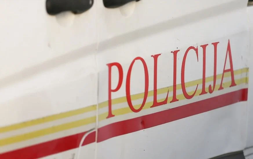 Za 24 sata 17 udesa: Jedna osoba teže povrijeđena