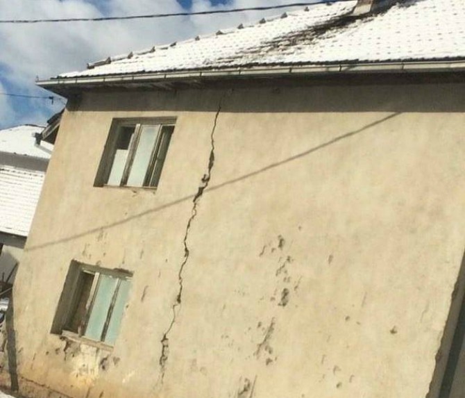 Zemljotres koji je osjetio region: Prvi snimci i fotografije iz Plava