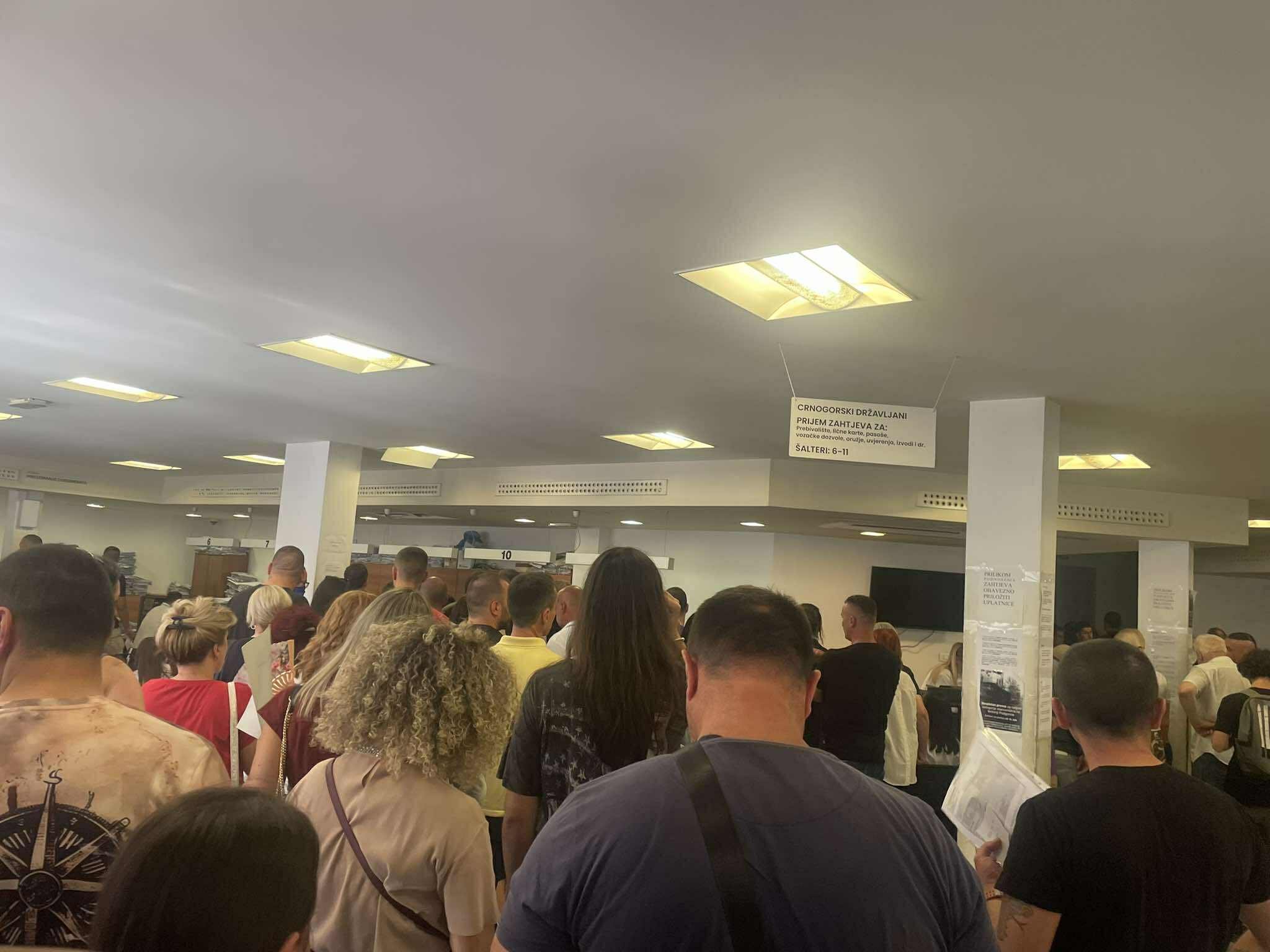 SEP traži produženje roka i hitne mjere Vlade i MUP-a zbog gužvi za zamjenu ličnih karata