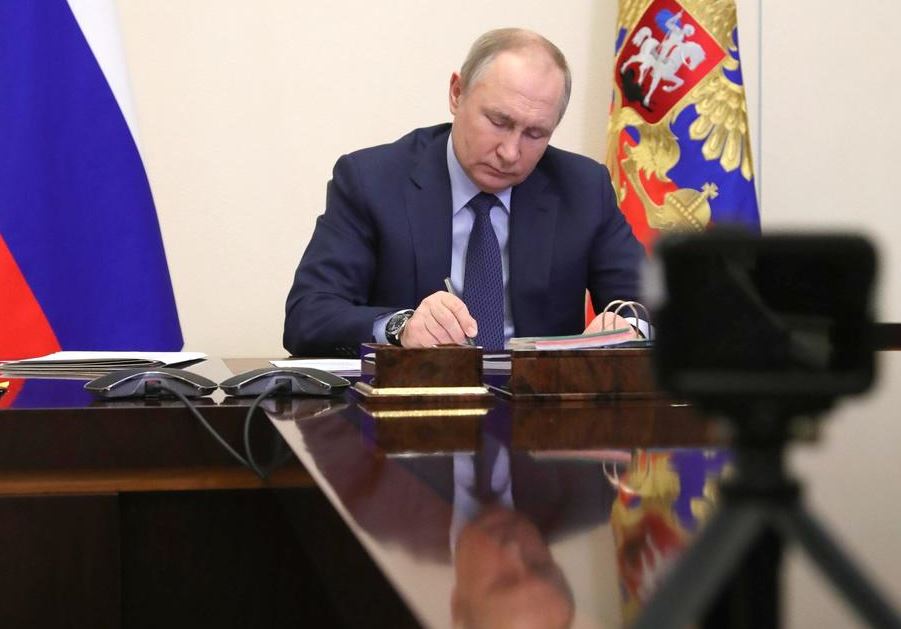 Putin Evropi: I dalje vam treba ruski plin, ali mi se okrećemo na istok