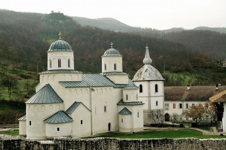 Tuča vladika SPC Atanasija i Filareta, čupali se za kose i brade