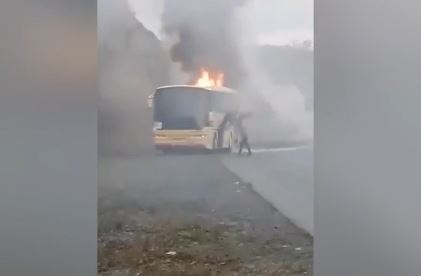 Srbija: Zapalio se autobus pun djece
