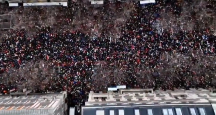 Desetine hiljada na ulicama Budimpešte na protestu protiv Orbana