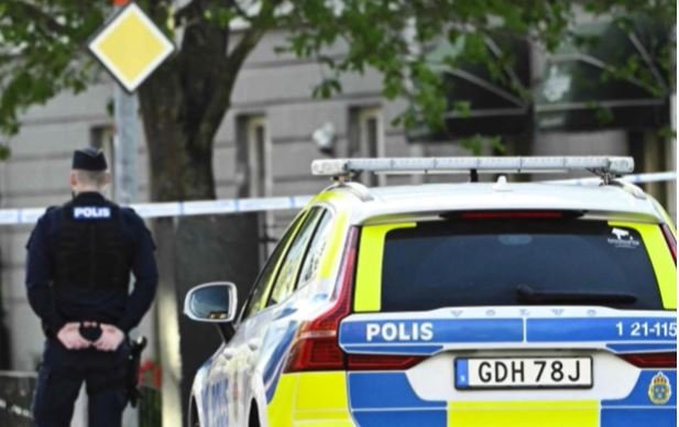 Švedska policija uhapsila osumnjičenog za trostruko ubistvo, ima 16 godina