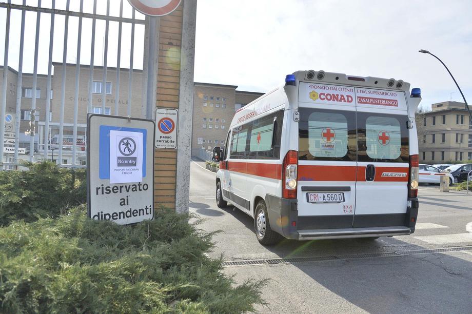 Smanjuje se broj mrtvih: U Italiji za dan preminula 431 osoba