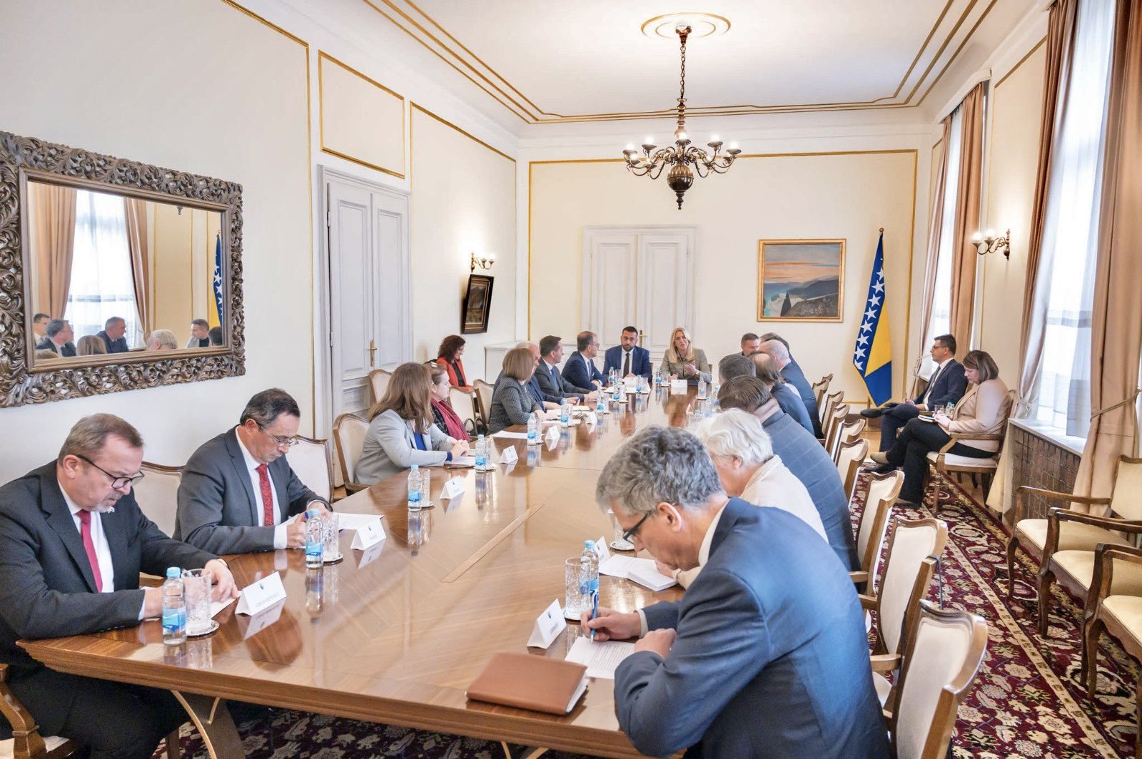 Željka Cvijanović pozvala ambasadore na hitan sastanak, Soreka: Neprihvatljive su akcije koje podižu tenzije