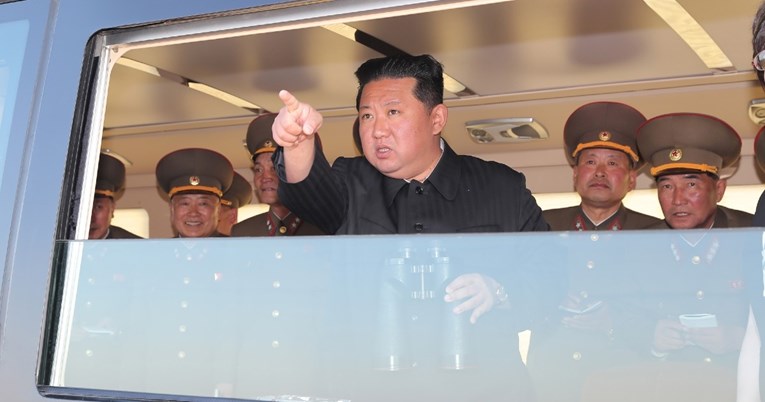 Sjeverna Koreja ispalila balističku raketu preko Japana, pala je u Tihi okean