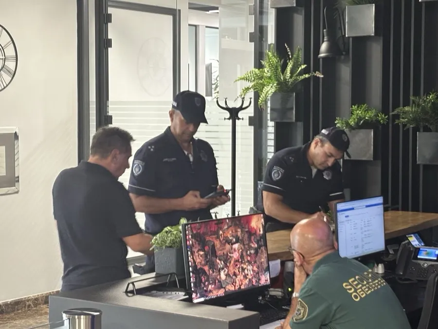 Novi direktor Junajted grupe u Srbiji došao na posao, zaposlene niko nije obavijestio o tome