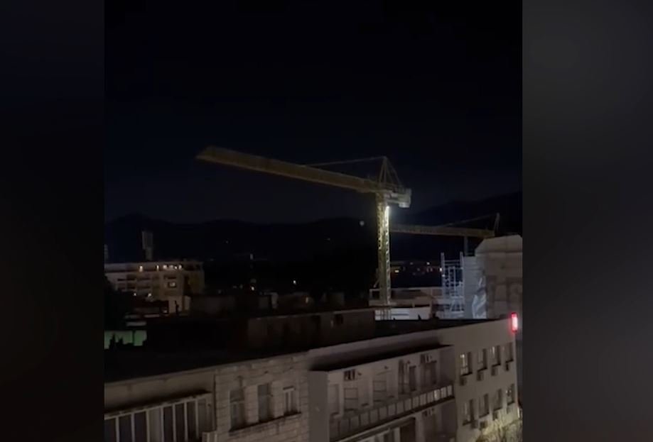 Jak vjetar okreće kran u centru Podgorice, na terenu inspekcija