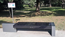 U više parkova u Podgorici postavljene pametne klupe