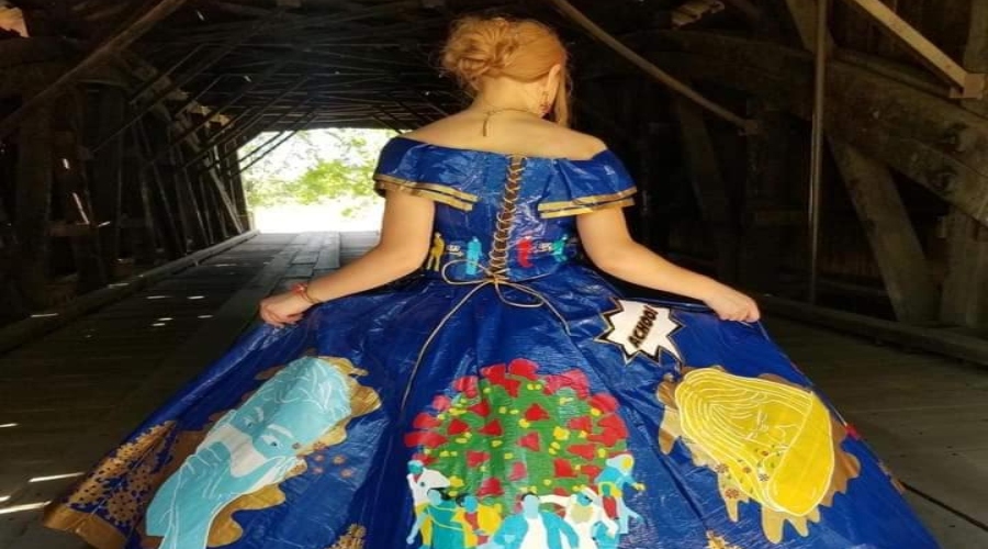 Djevojka sama kreirala najneobičniju matursku haljinu