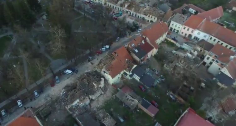 Objavljen snimak porušene Petrinje iz vazduha nakon zemljotresa