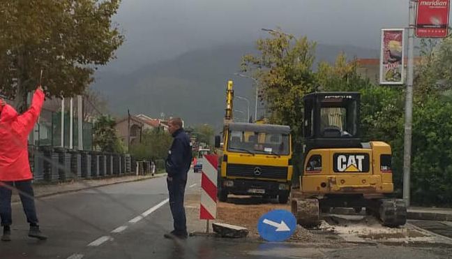 Tivat: U toku izgradnja atmosferske kanalizacije na jadranskoj magistrali