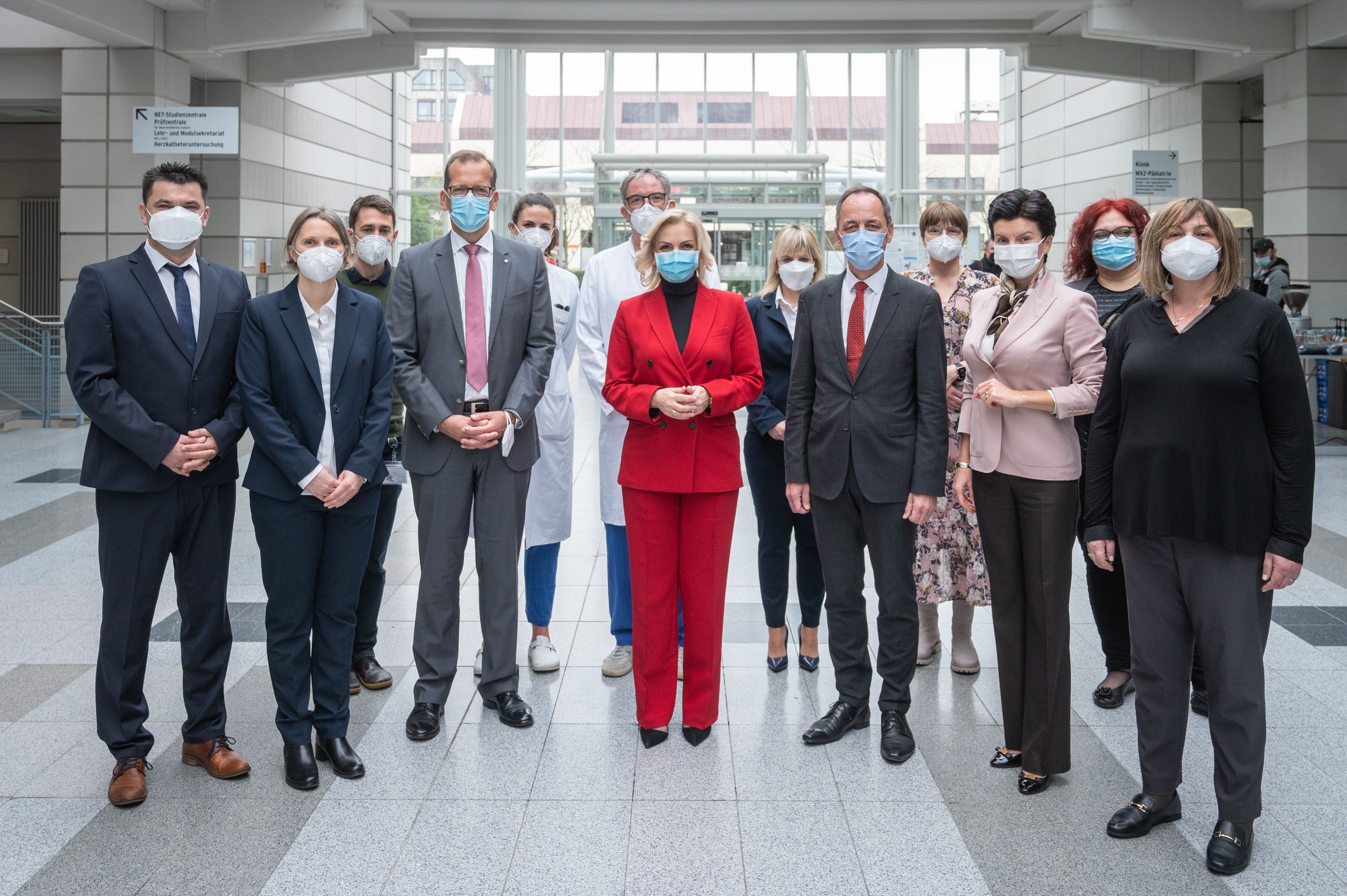 Ministarka zdravlja u Berlinu: Dobijamo nove količine najsavremenije terapije za početni stadijum COVID infekcije