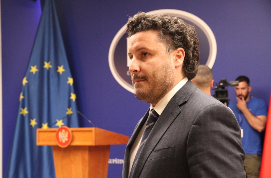 Abazović poziva Vladu i parlamentarnu većinu: Zajednički odbranimo Solanu i vratimo je u državno vlasništvo