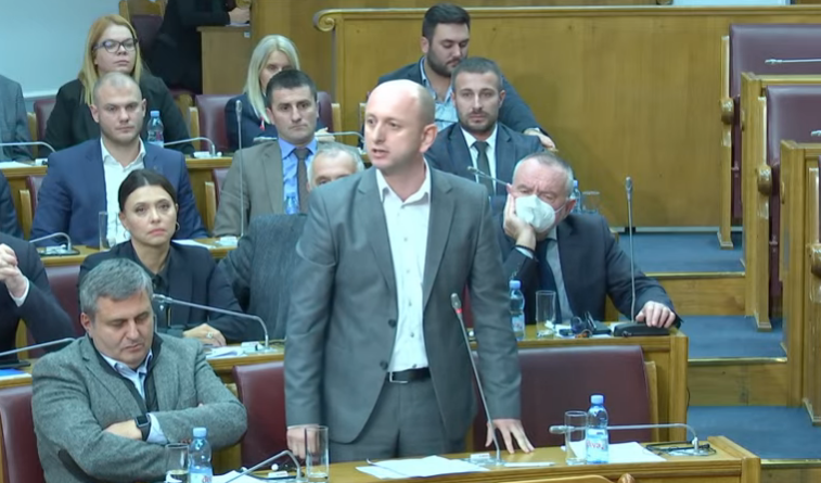 Zbog smjene u NPCG DNP će glasati za nepovjerenje Raduloviću, Stijoviću i Bratić